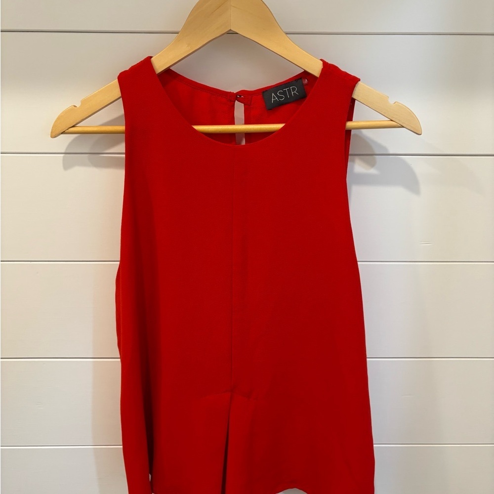 ASTR Red Sleeveless Blouse Top Size Small
